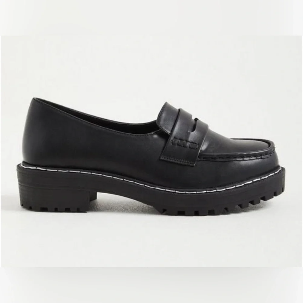 TORRID Shoes Women’s Chunky Lug Loafers Chunky Block Heel Shoes Size 10.5WW New - Picture 2 of 8